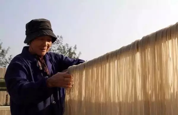 ζ������ | ���꣬��һ�ֺ�������ζ�������䣬Ҳ�����뷬������